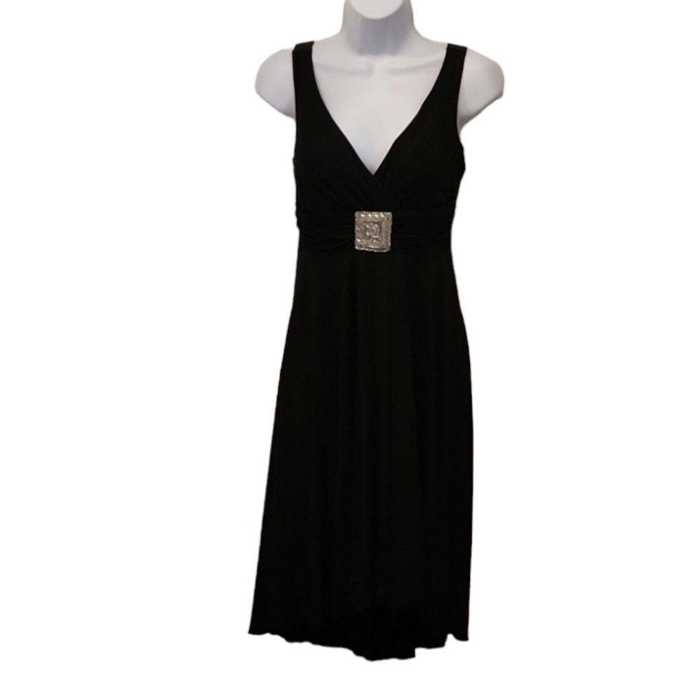 En Focus Hi/Low Vneck Little Black Dress